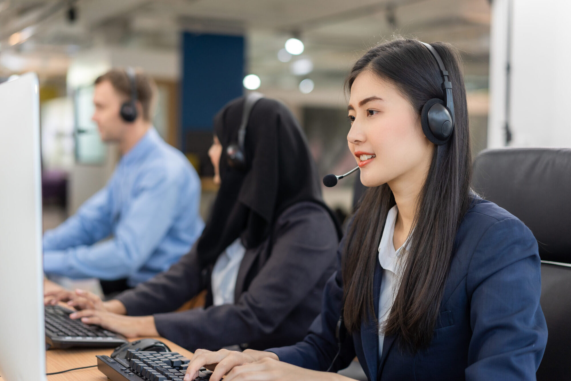 Women in call centre